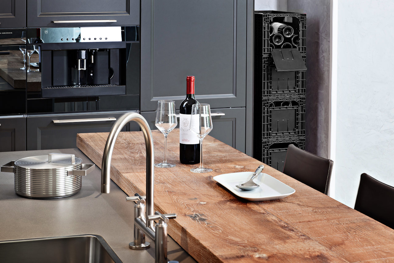Weinbox_kitchen_05_schwarz_1280