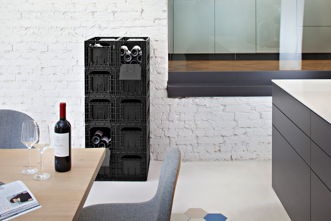 Weinbox_dining_room_01x_schwarz_1280
